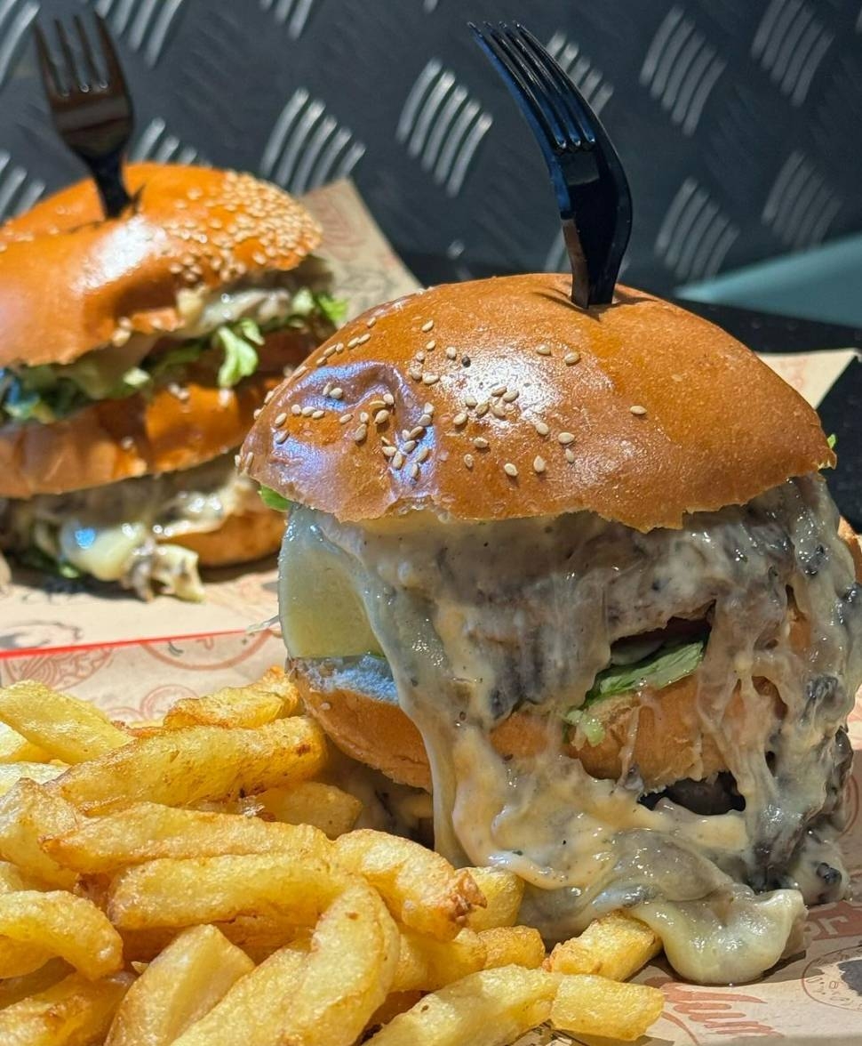 American Burger.