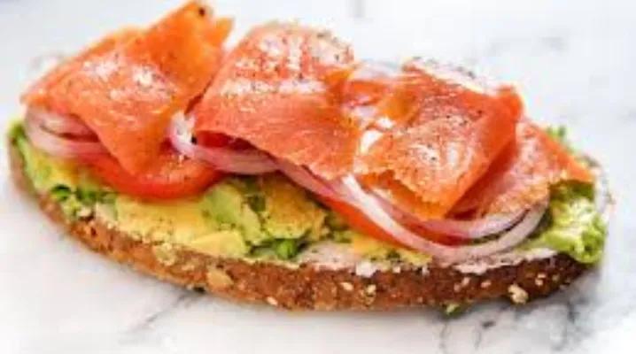 Tartine  Salmon Avocado