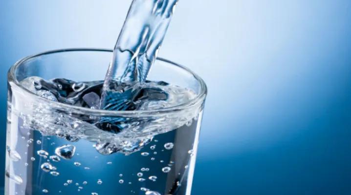 Eau Plate
