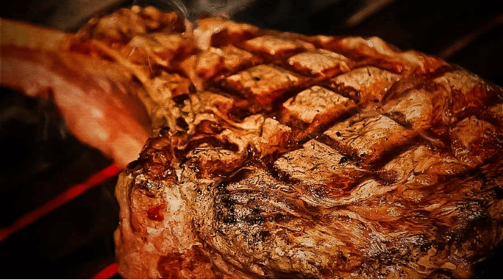 Côte à l'os grillé