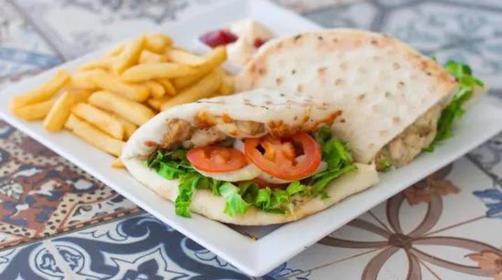 Makloub Cordon Bleu