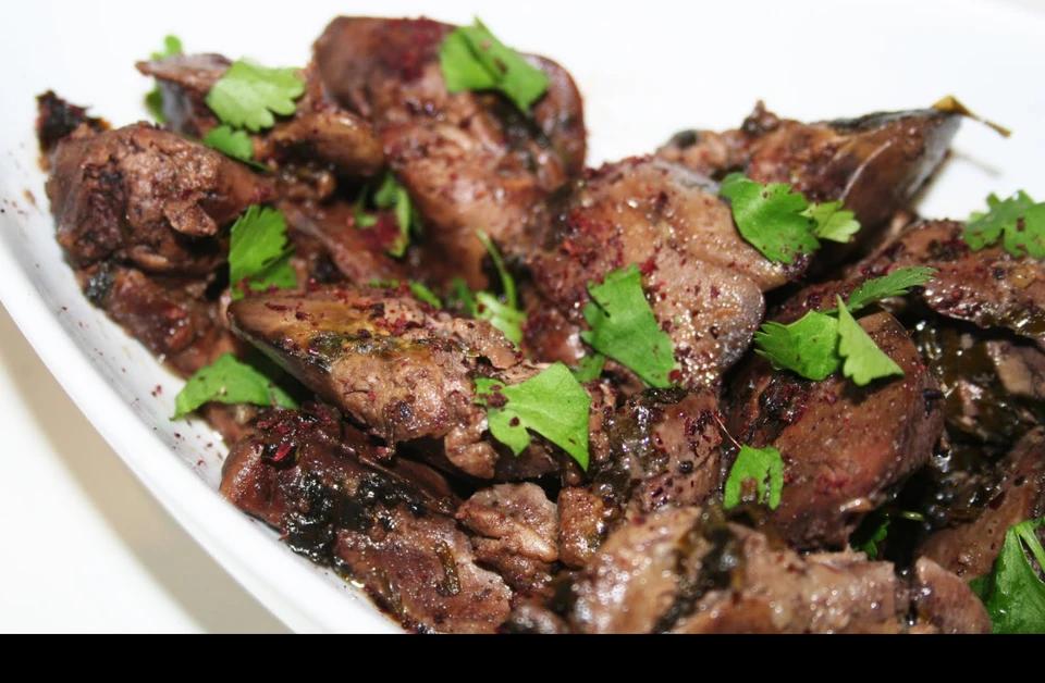 Plat foie de poulet grillé