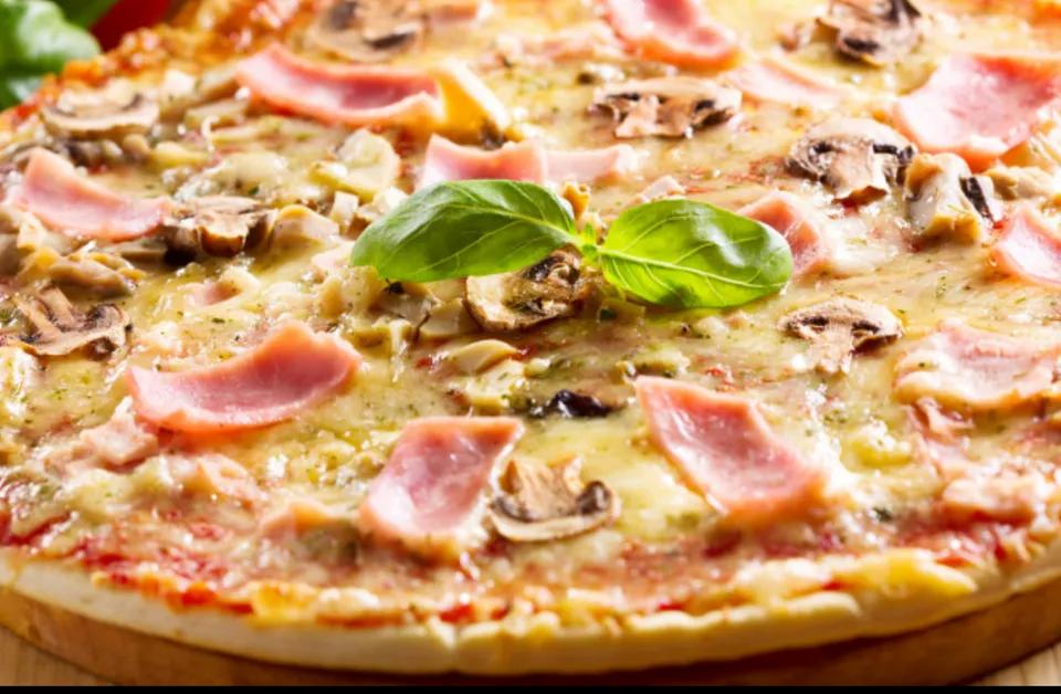 Pizza Reine