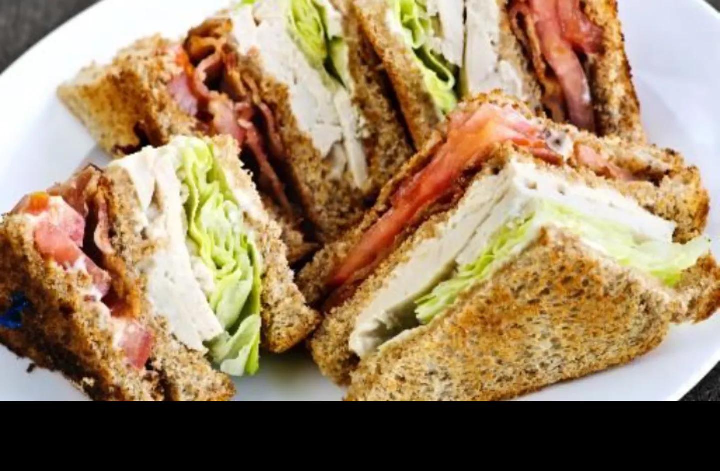 Club Sandwich Poulet Pesto
