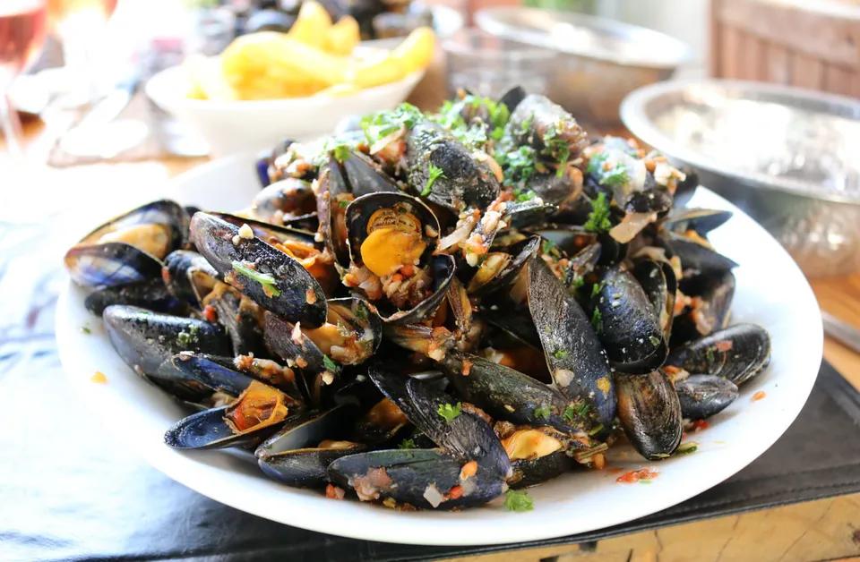 Plat moules