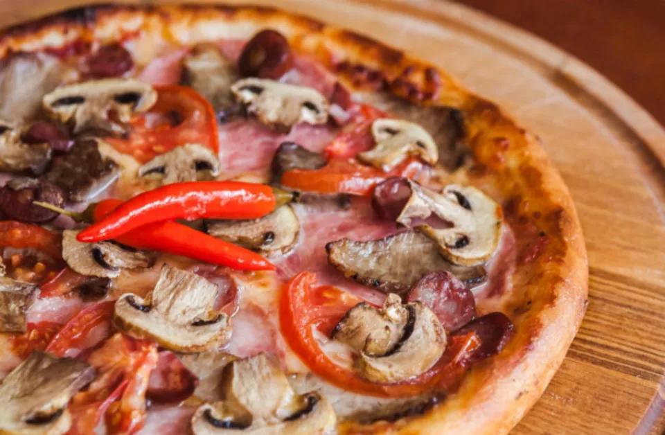 Pizza Regina