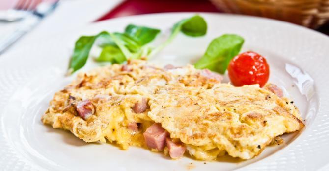 Omelette Charcuterie
