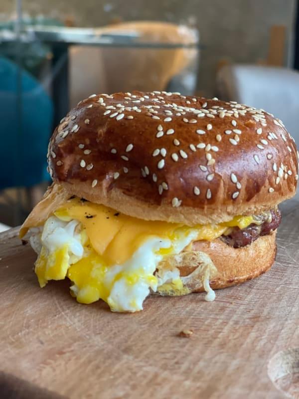 Burger Maison Au Charbon