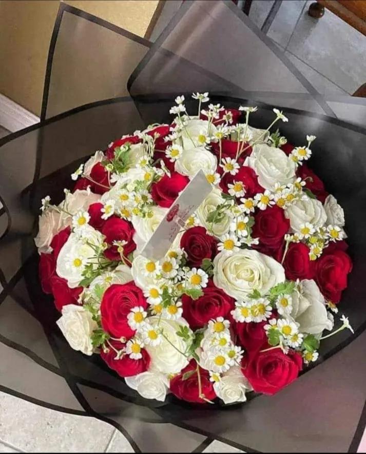 Bouquet 2 - 24 Rose