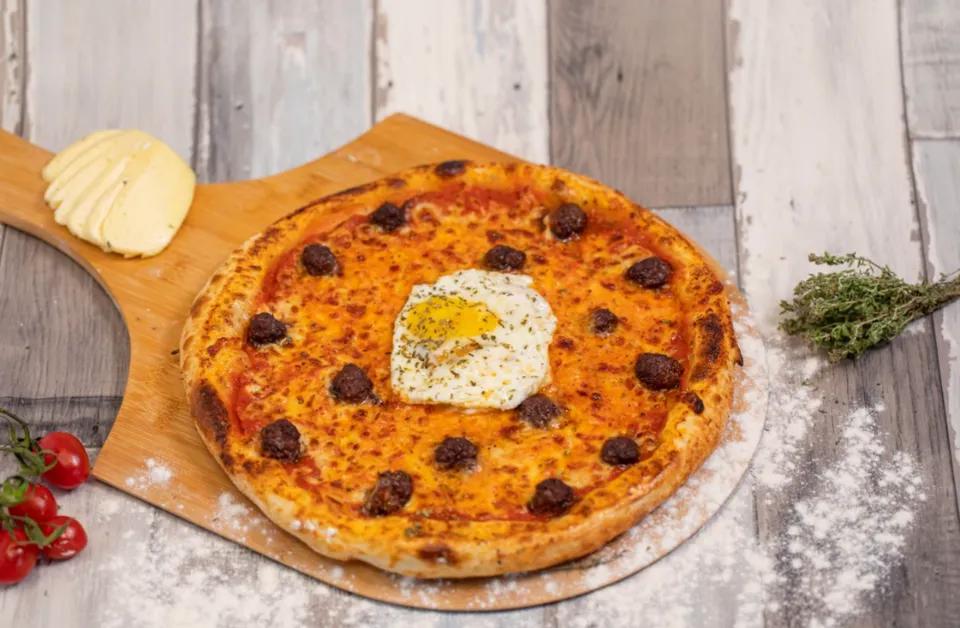 Pizza Campione