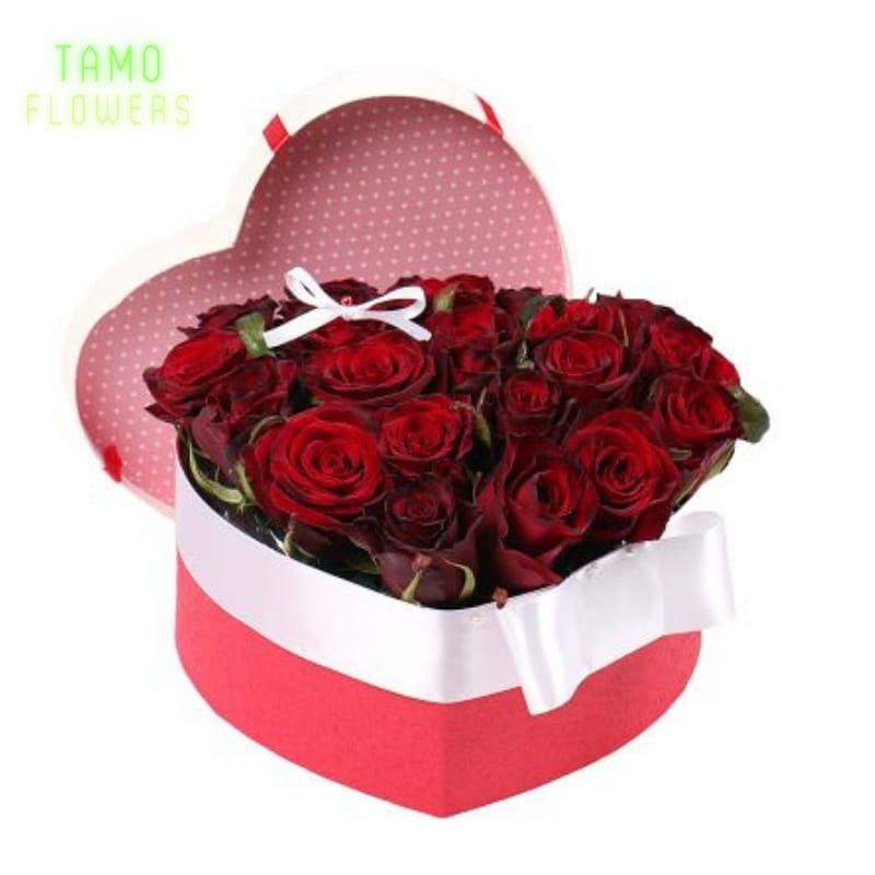 Coeur de roses en boîte