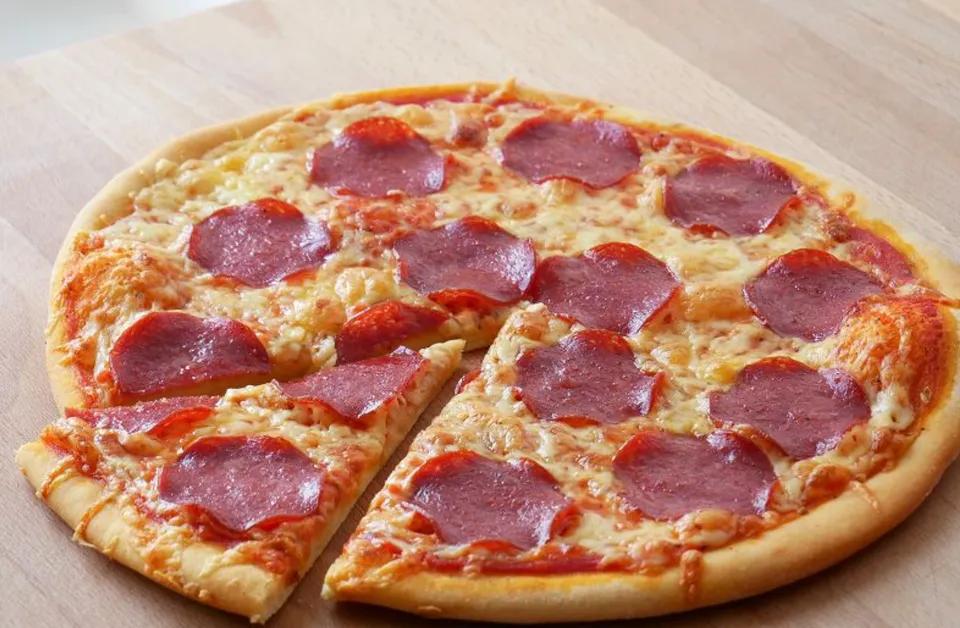 Pizza Charcuterie