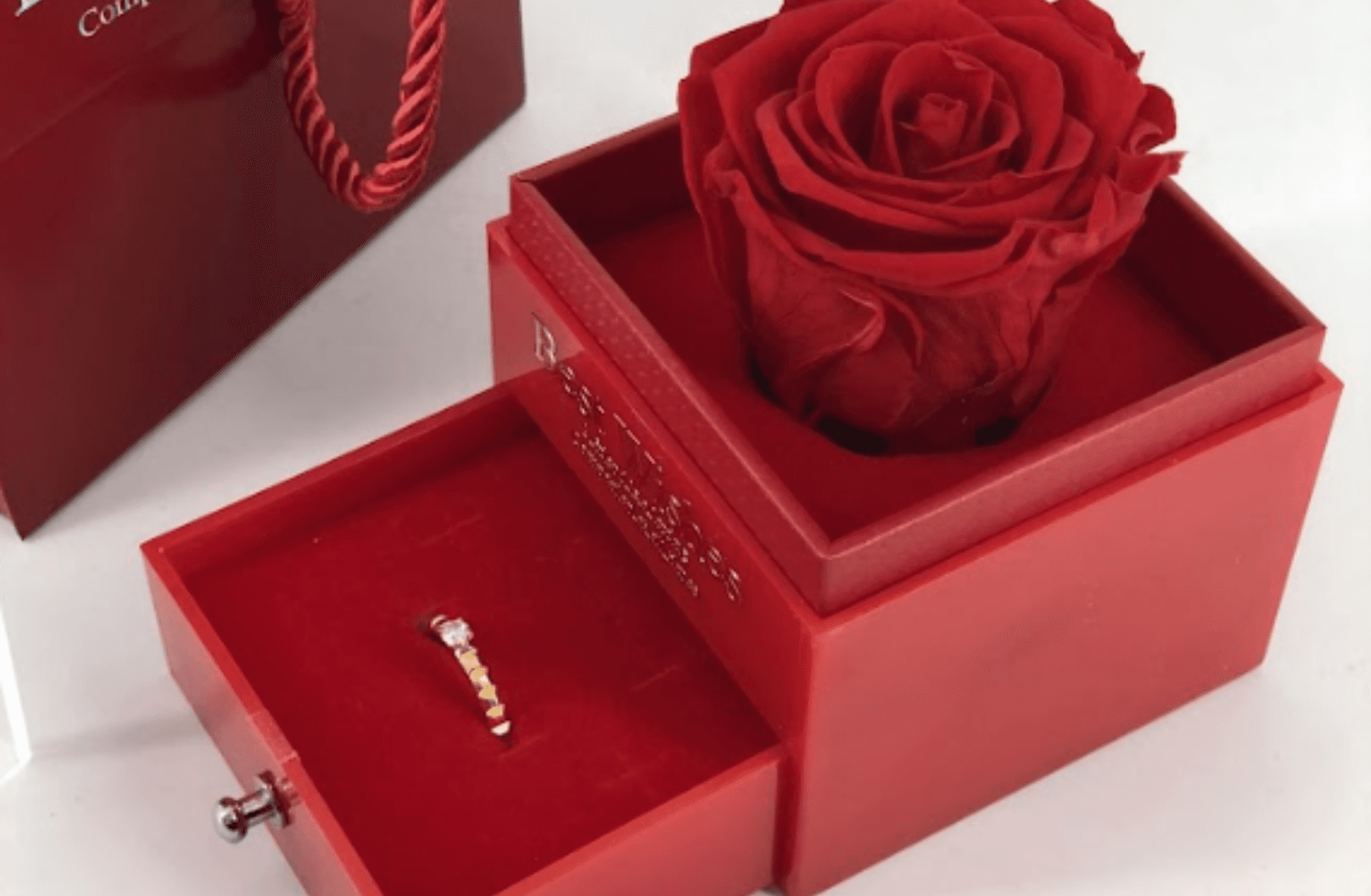Rose Eternelle dans une boîte avec tiroir