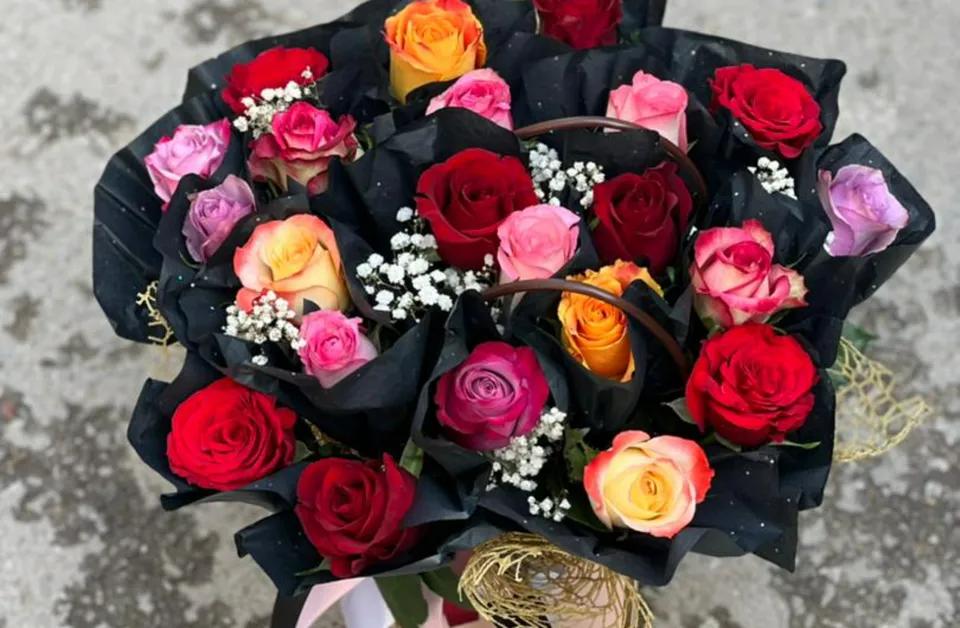 Panier De Roses