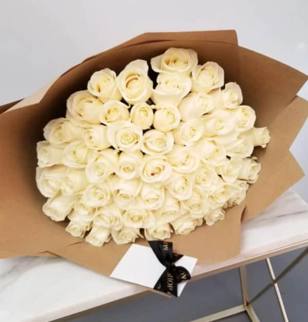 100 Roses Blanches
