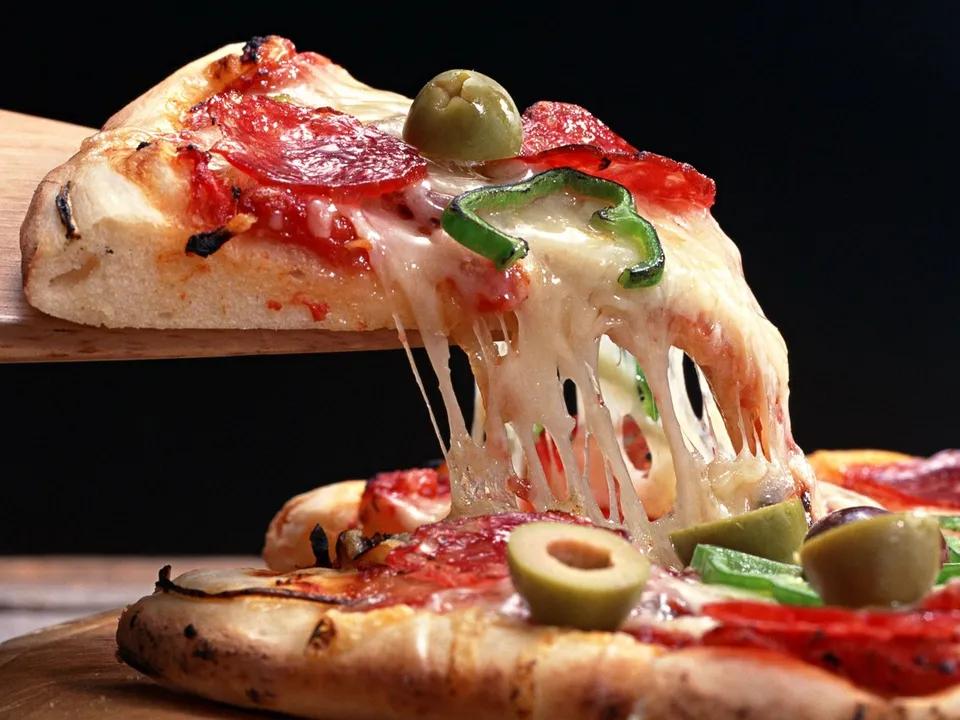 Pizza Bolognaise