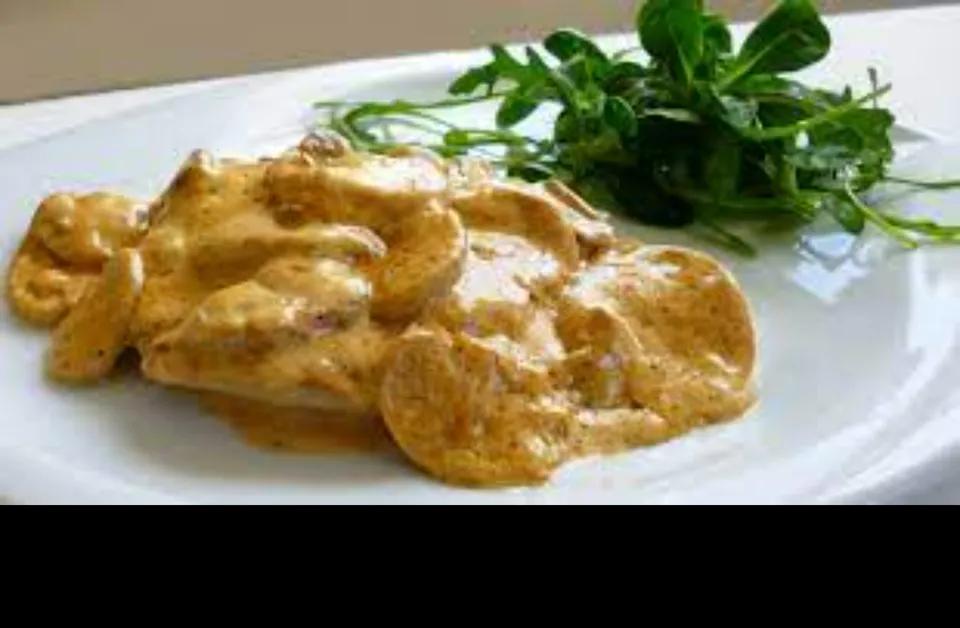 Escalope De Poulet à La Crème Champignon