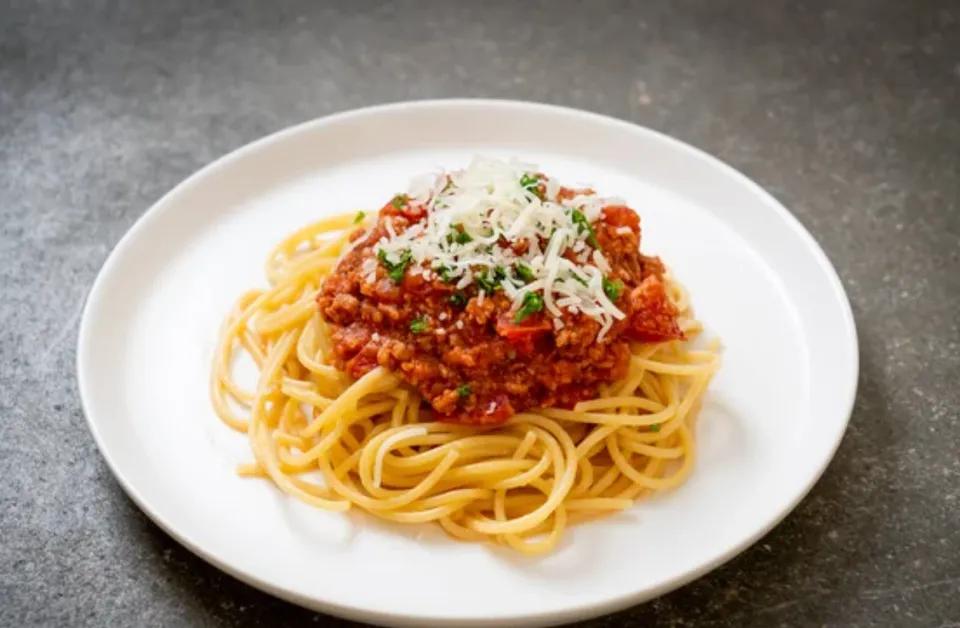 Spaghetti à la viande hachée