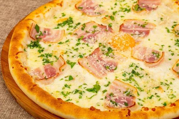 Pizza Carbonara