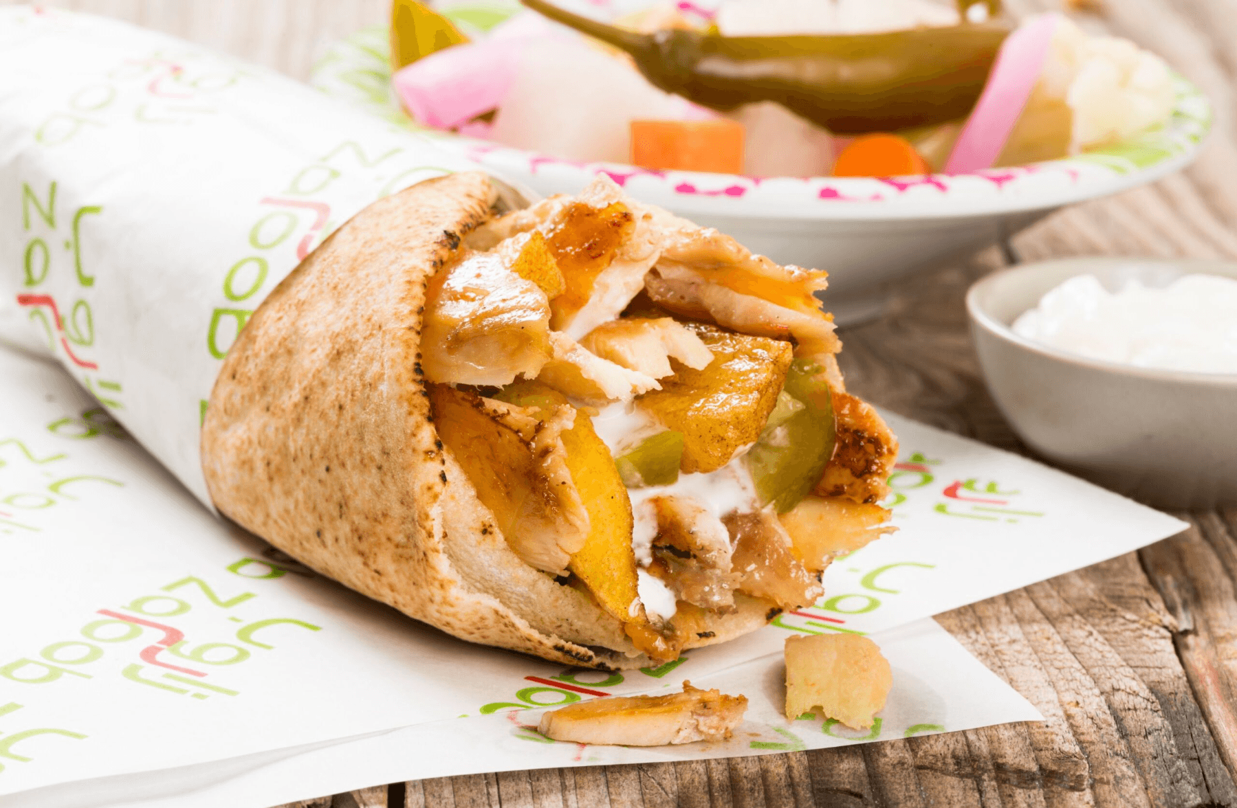 رغيف سندويش سبيسيال شاورما دجاج