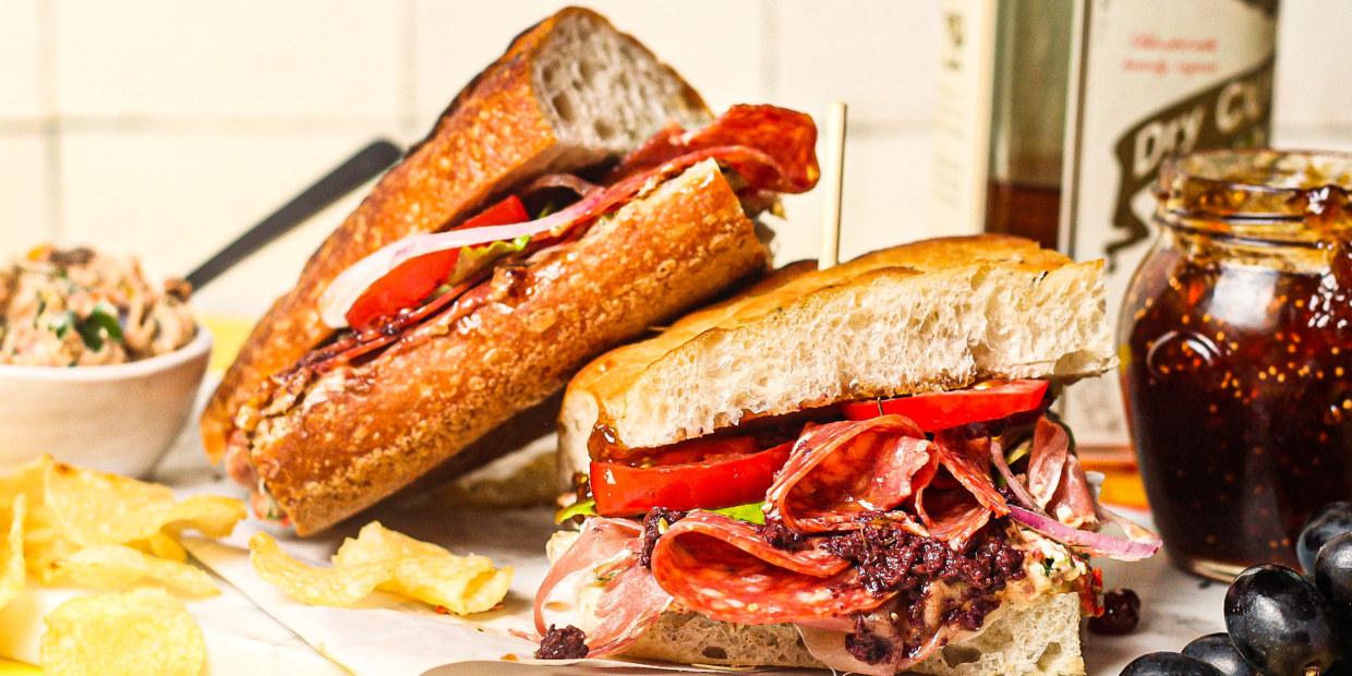 Sandwich Cheezy Charcutrie