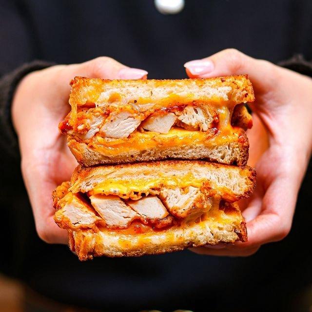 Sandwich Cheezy Crispy Chicken