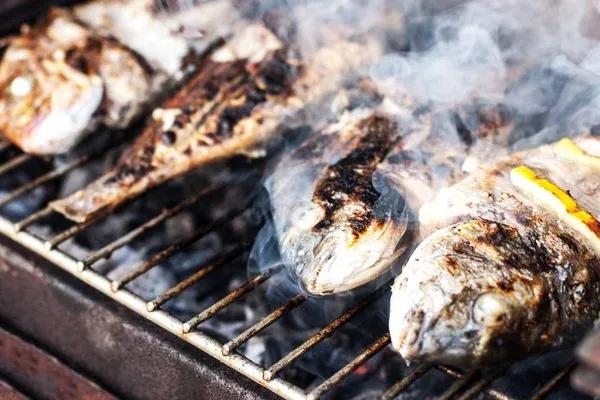 Poisson grillé au Charbon de bois
