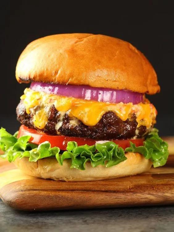 Cheezy Burger