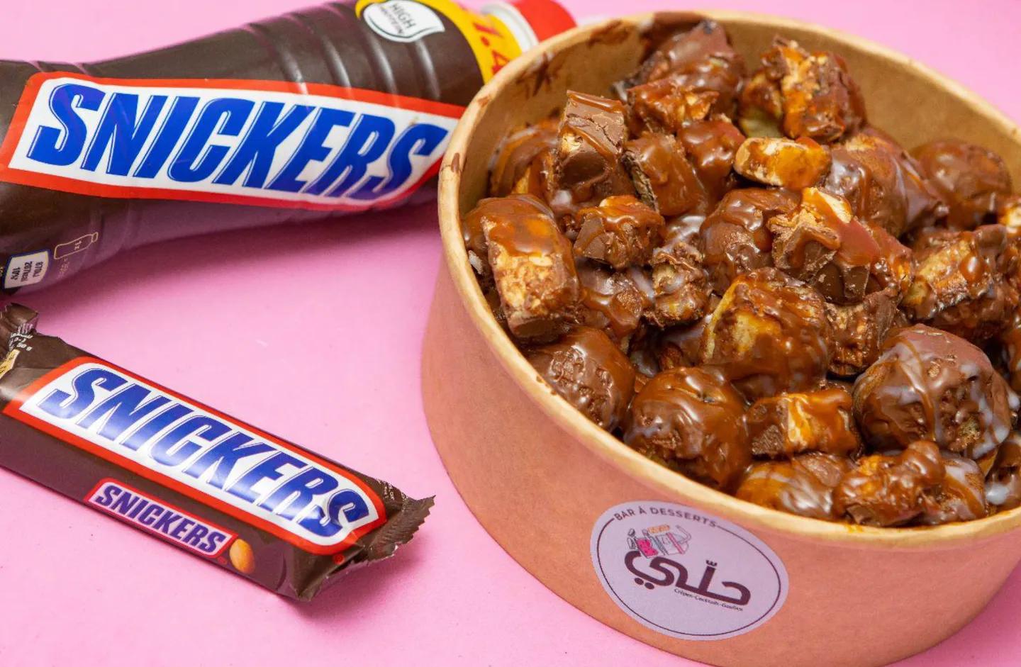 Bubble Waffle Snickers