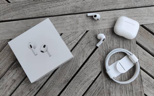 airpods 3 High Copy avec chargeur sans fil
