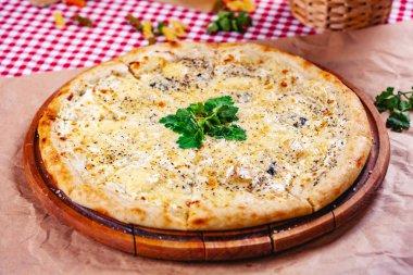 Pizza 4 Fromages
