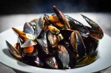 Les Moules Sautés Avec Coquillage