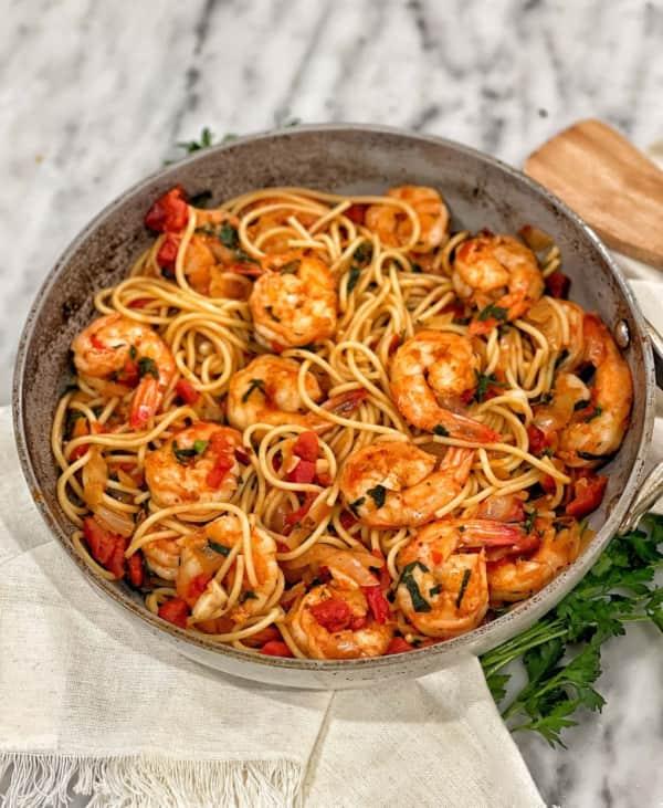 Spaghetti aux crevettes et thon