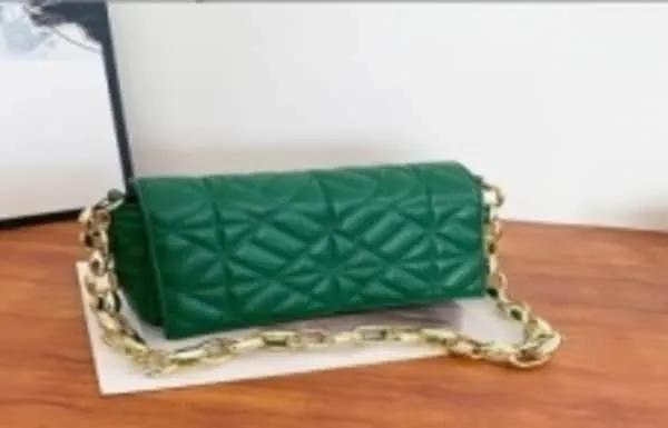 contrasting color simple small square  thick chain bag