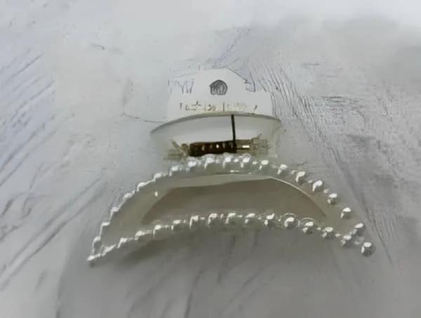 Crescent Pearl Grappling Clip