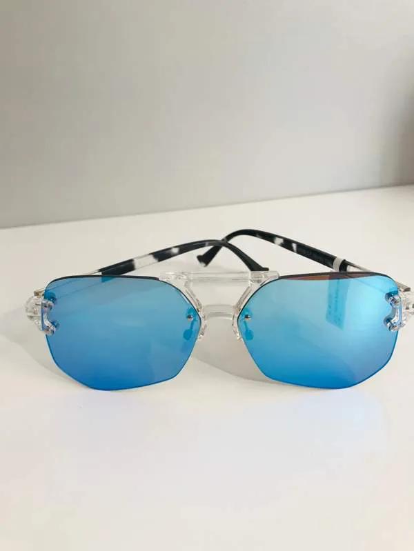 Hot sunglasses randomly sent