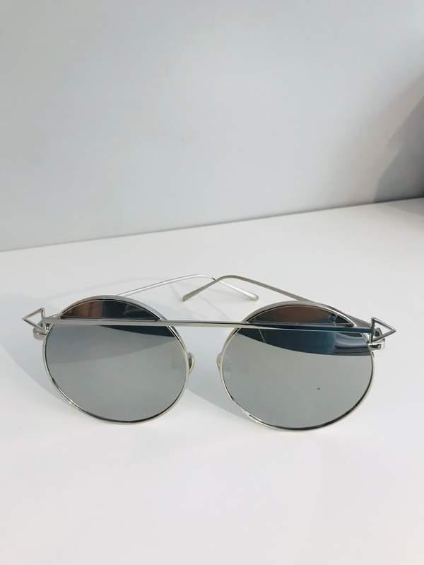 Fashion flat sunglasses randomly sent