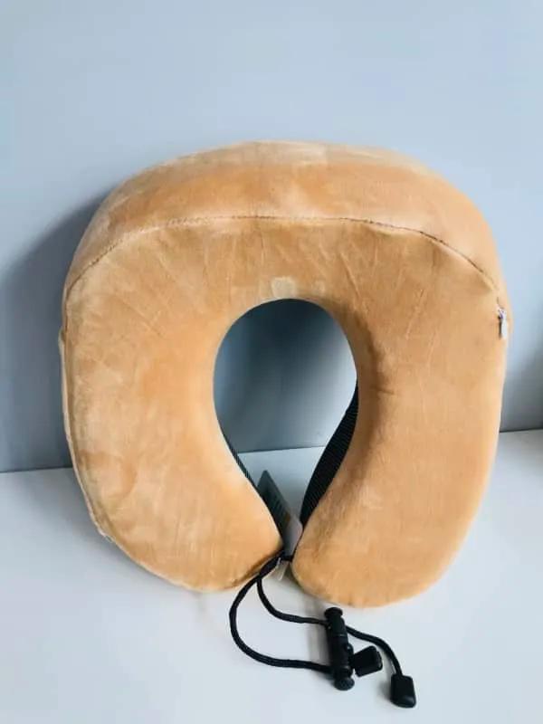 U-shaped pillow
