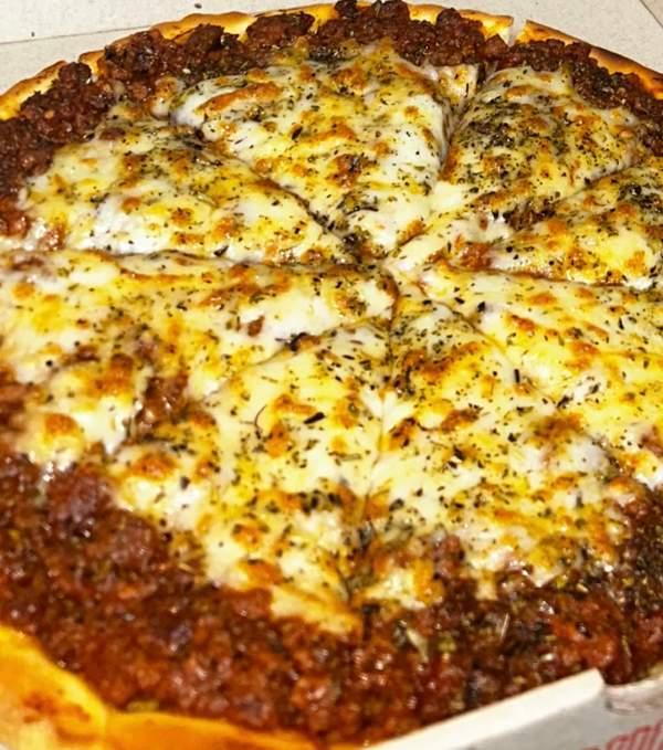 Pizza Bolognaise