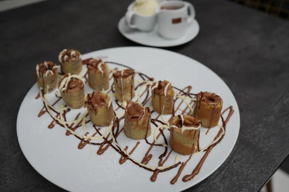 Triple Chocolat Sushi Crêpe