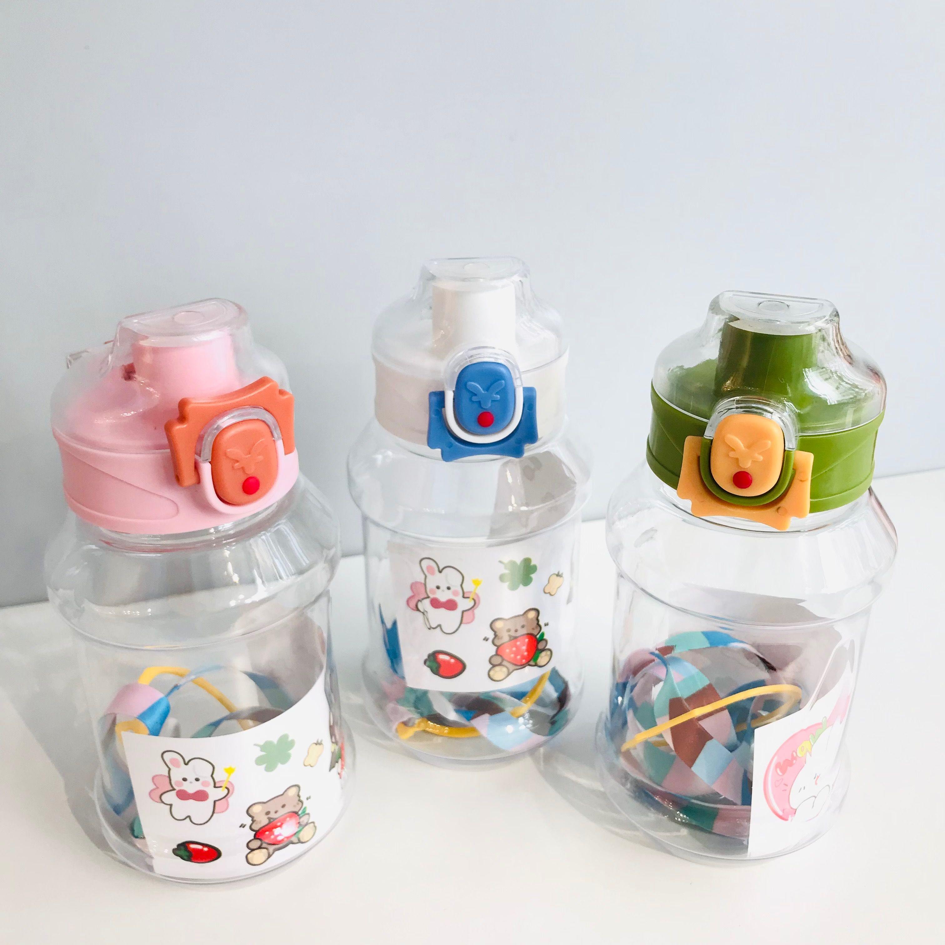 Plastic bottle with pop-out lid 670ml-ZR032