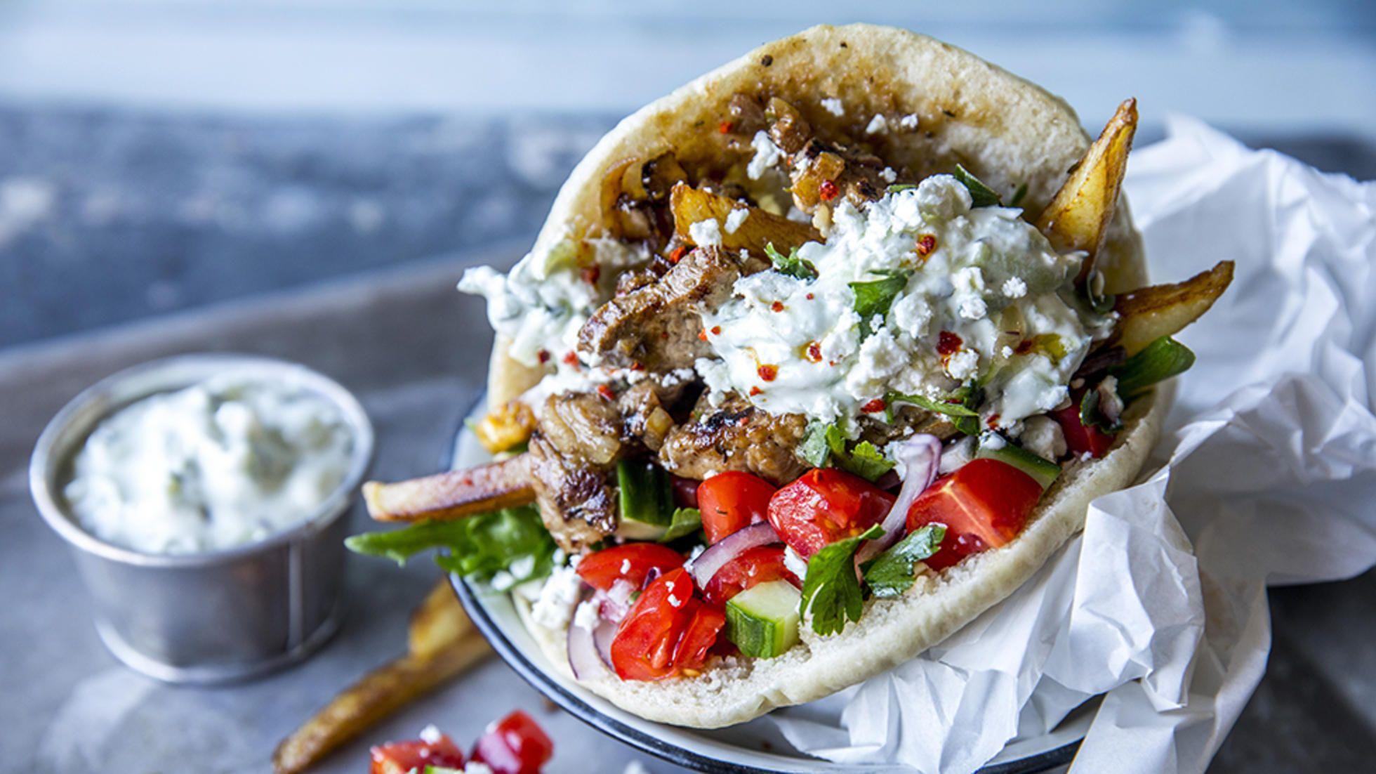 Festin Grec - Gyros + Tatziki + Spanakopita