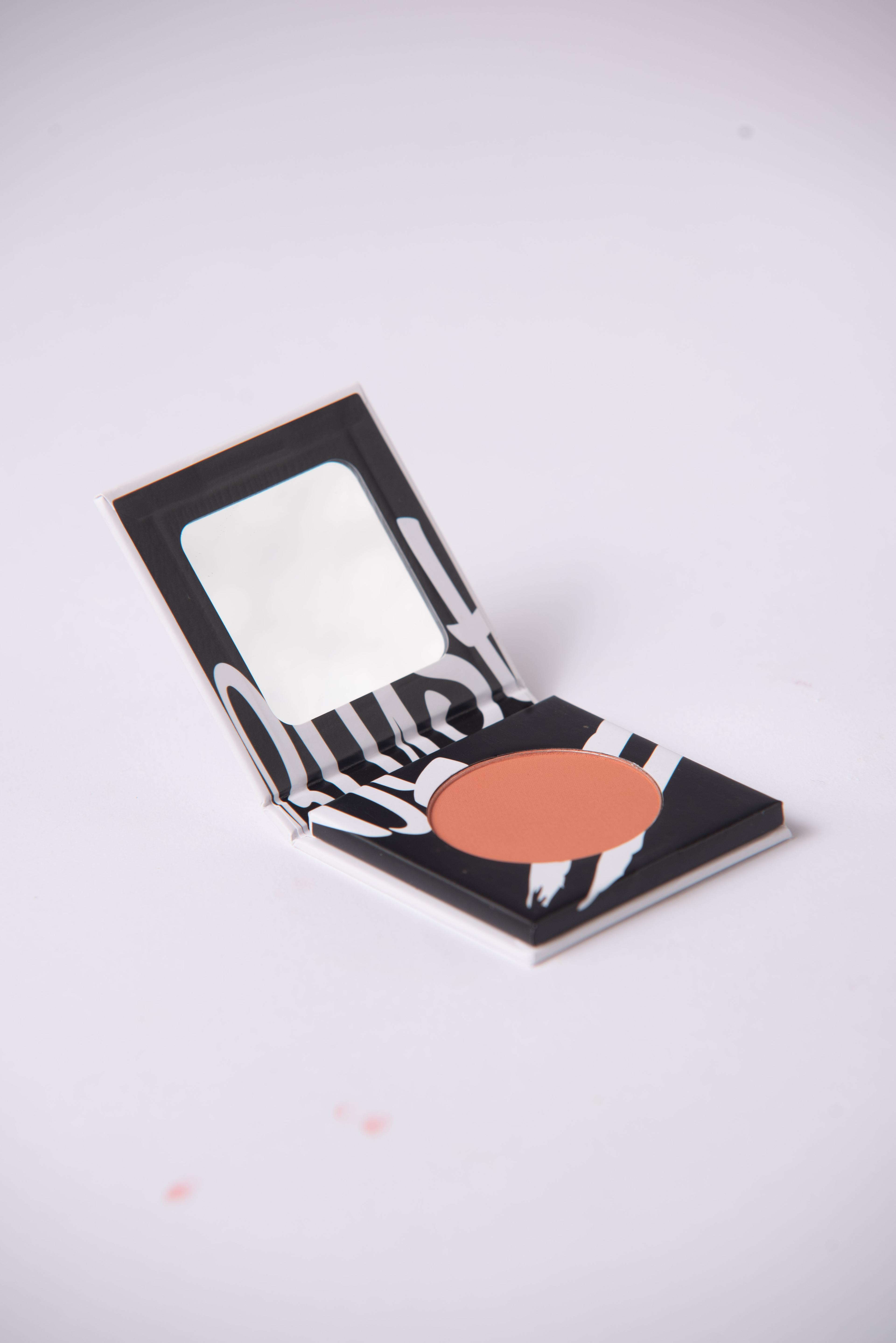 Marble Touch Blush : Mocha 3 Gr