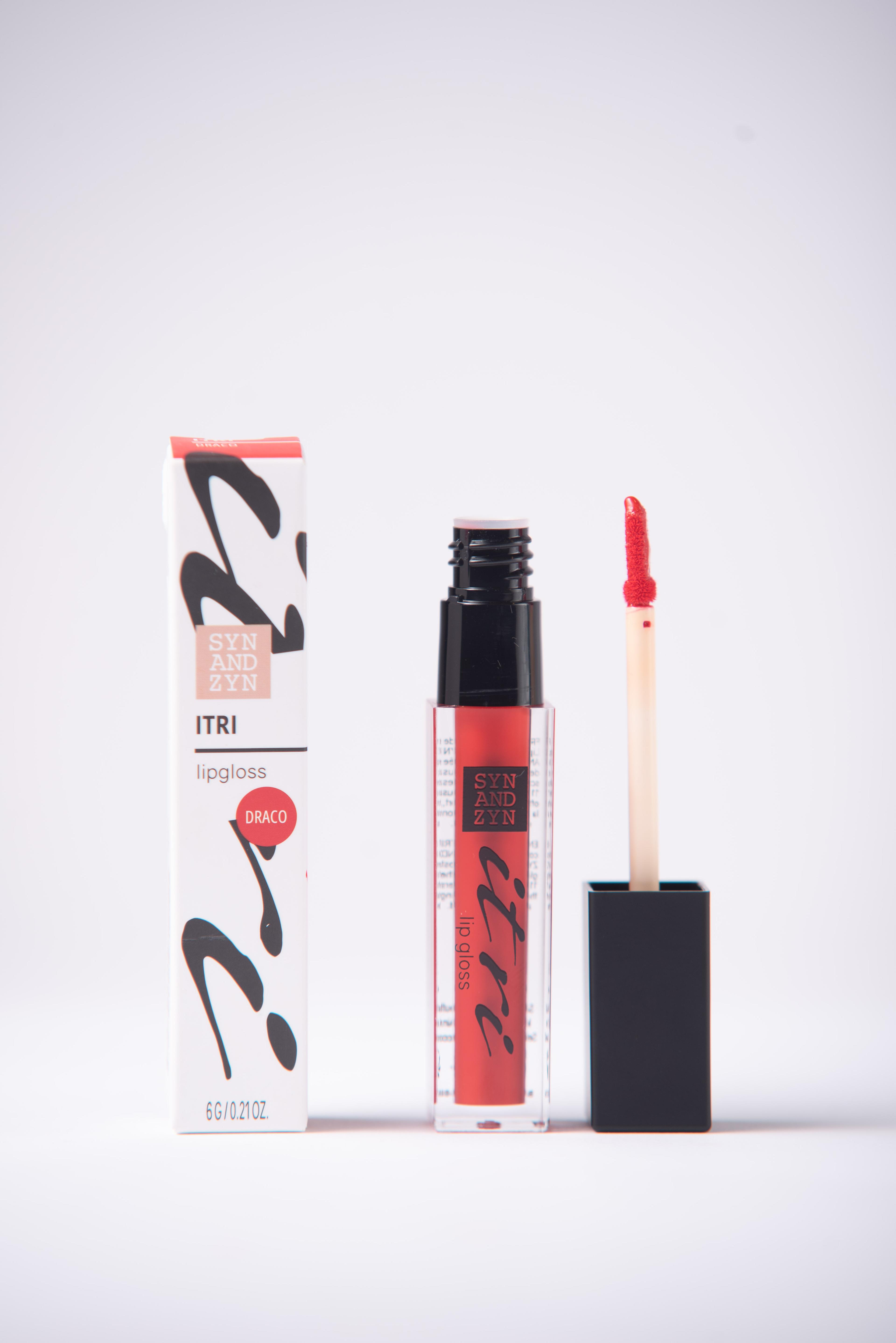 Itri Lip Gloss Lacquer : Be Draco 6 Gr