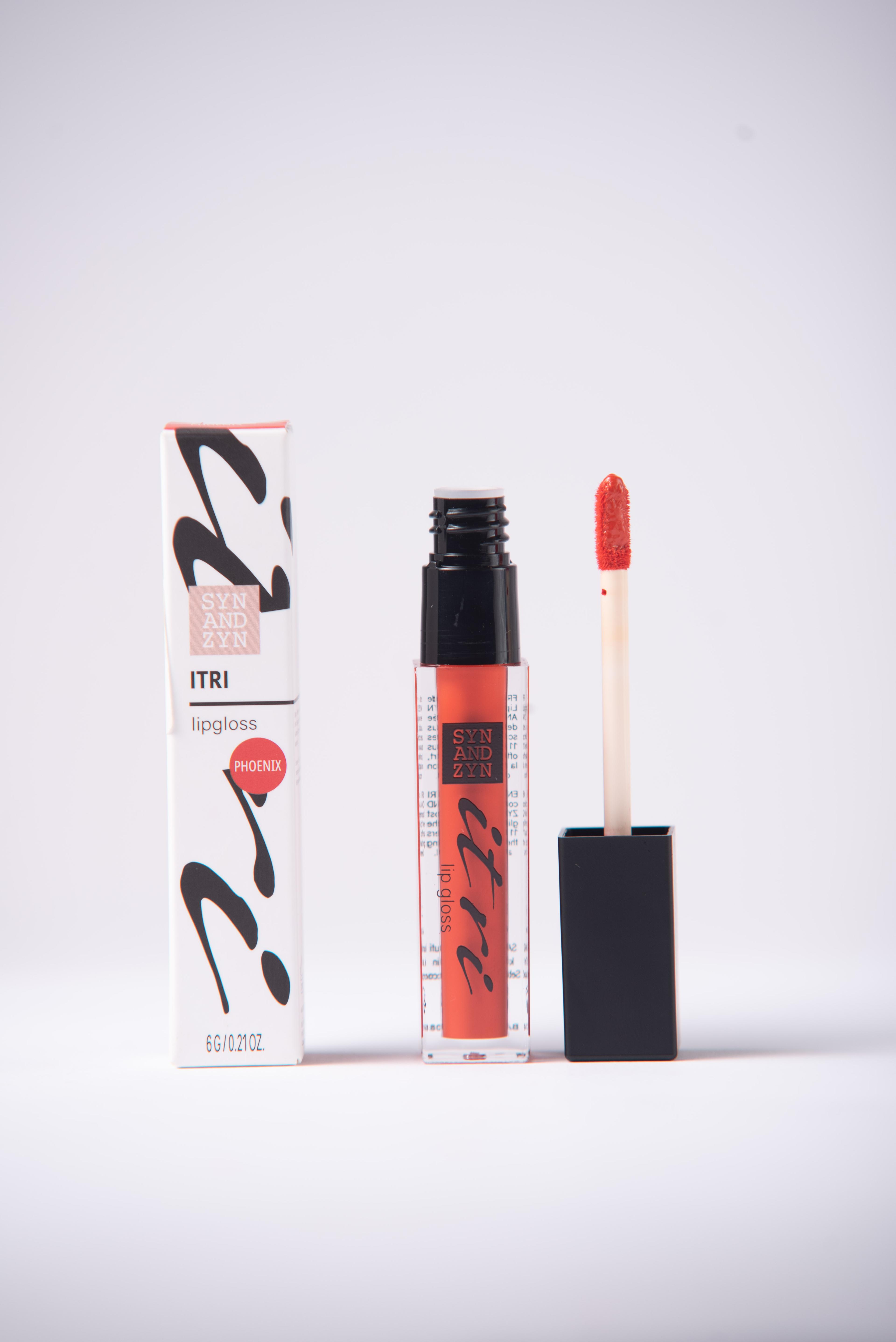 Itri Lip Gloss Lacquer : Be Phoenix 6 Gr