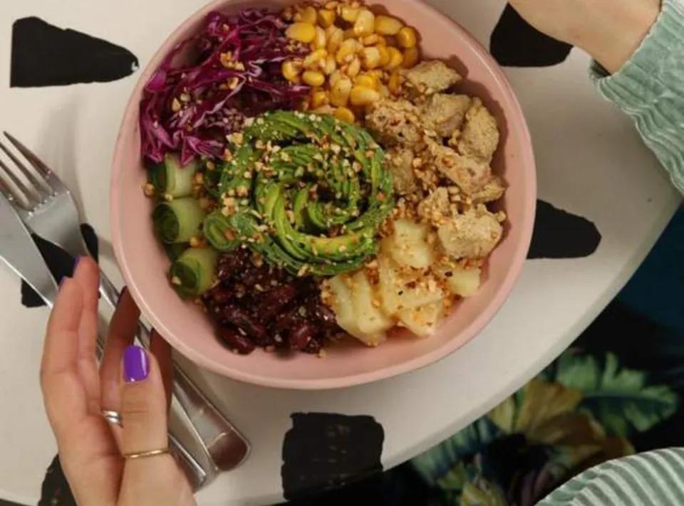 Poké Bowl Poulet Avocat