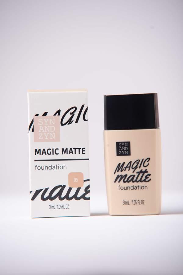 Magic matte foundation : 05 30 ml
