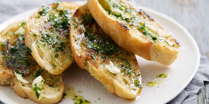 Pain Grillé Au Fromage Huile D'olive Et Origan