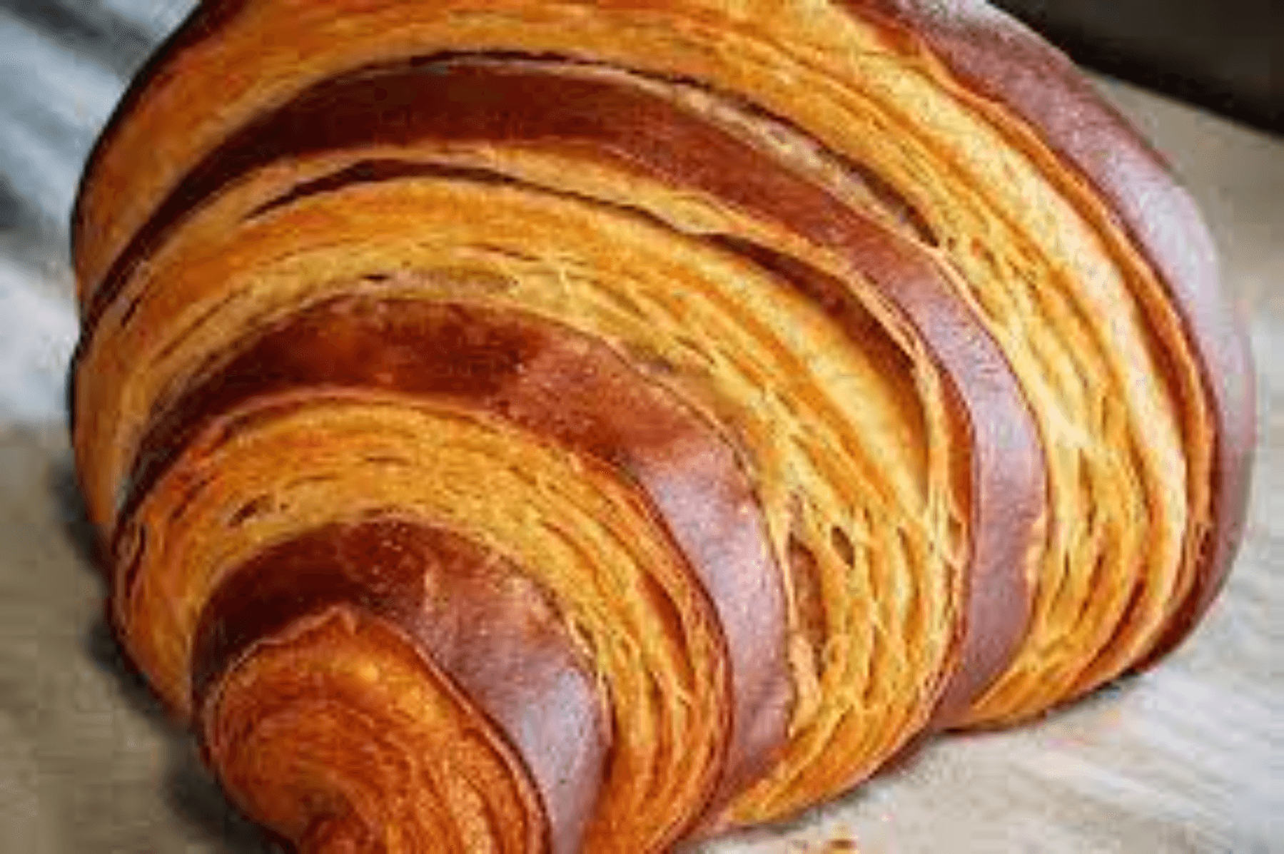 Croissant Bicolore