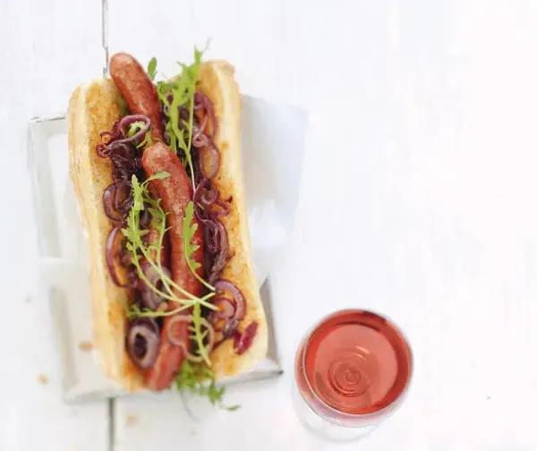 Sandwich Saucisse De Bœuf